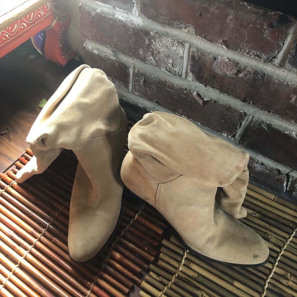 Heeled boots